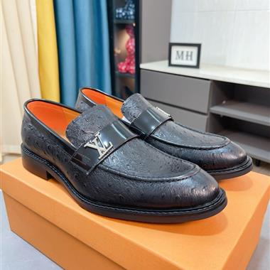 Louis Vuitton    2025新款男生休閒時尚鞋子