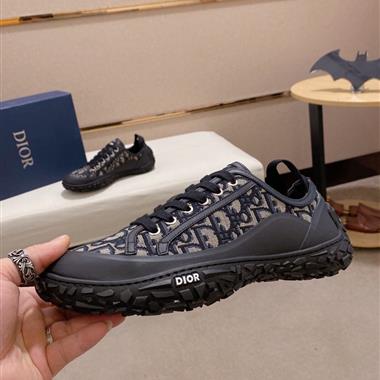 DIOR   2025新款男生休閒時尚鞋子