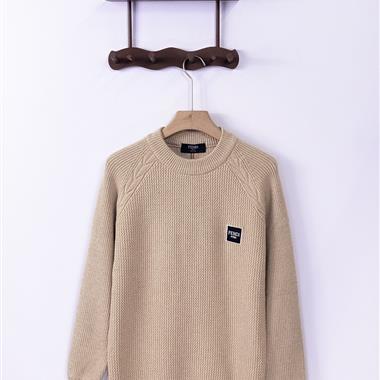 FENDI   2025秋冬新款保暖毛衣  尺寸偏大