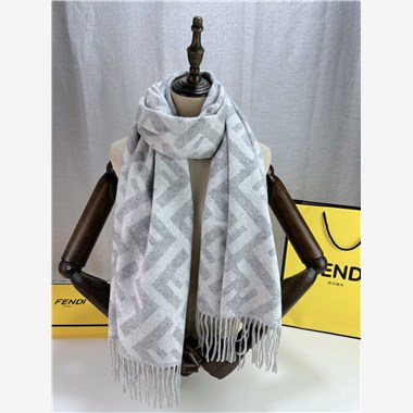FENDI  2025秋冬新款時尚圍巾 尺寸：170-45