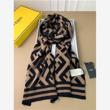 FENDI  2025秋冬新款時尚圍巾 尺寸：200-35