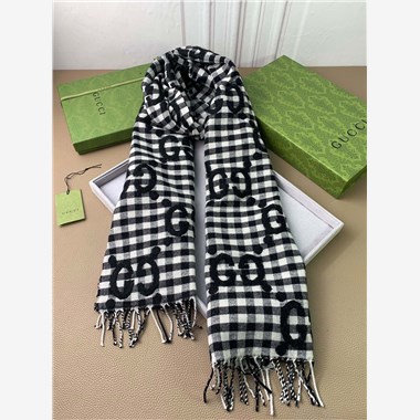 GUCCI  2025秋冬新款時尚圍巾 尺寸：240-35