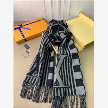  LOUIS VUITTON 2025秋冬新款時尚圍巾 尺寸：200-50