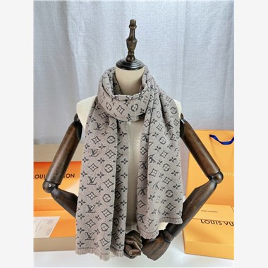  LOUIS VUITTON 2025秋冬新款時尚圍巾 尺寸：185-40