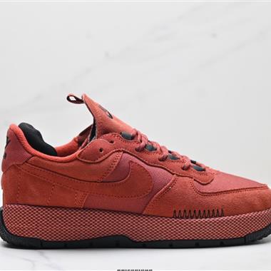 NIKE AIR FORCE 1 WILD