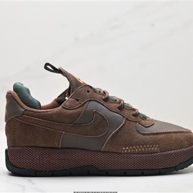 NIKE AIR FORCE 1 WILD