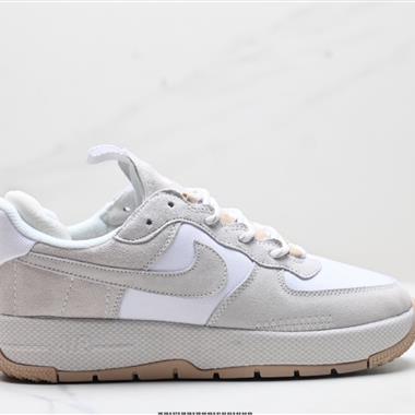 NIKE AIR FORCE 1 WILD