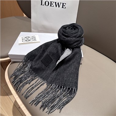 LOEWE  2025秋冬新款時尚圍巾 尺寸：180-30