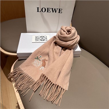 LOEWE  2025秋冬新款時尚圍巾 尺寸：180-30
