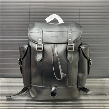 COACH   2025新款男生時尚包包 尺寸：42*32CM