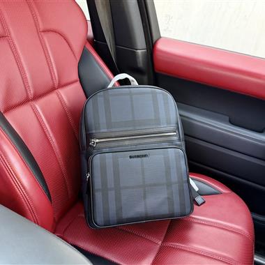 BURBERRY   2025新款男生時尚包包 尺寸：30x38x15CM