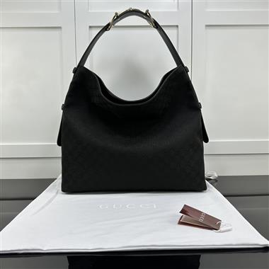 GUCCI    2025新款女生時尚包包 尺寸：40*36*12CM