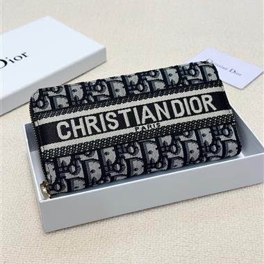DIOR   2025新款時尚皮夾  尺寸：19*10CM
