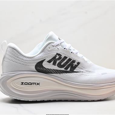 Nike VOMERO PLUS 舒適減震防滑 低幫跑步鞋