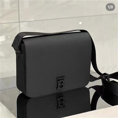 BURBERRY   2025新款男生時尚包包 尺寸：25.5 x 6.5 x 21.5CM