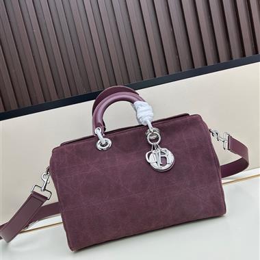 DIOR   2025新款女生時尚包包 尺寸：34*19*23CM