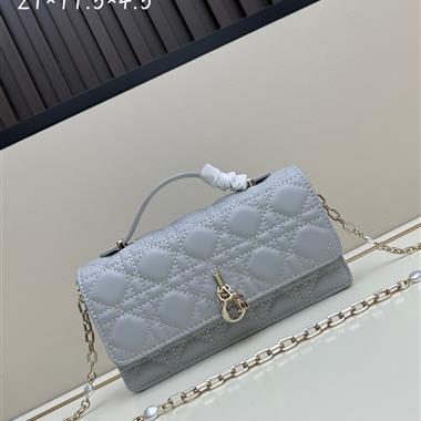 DIOR   2025新款女生時尚包包 尺寸：21 x 11.5 x 4.5CM