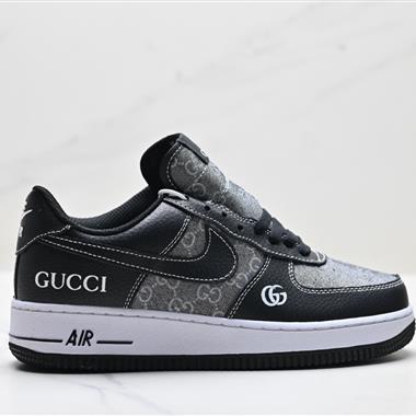 NIKE AIR FORCE 1‘07