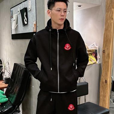 MONCLER   2025秋冬新款長袖套裝