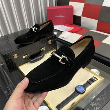 Ferragamo   2025新款男生休閒時尚鞋子