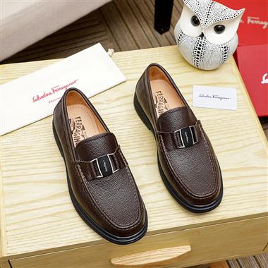 Ferragamo   2025新款男生休閒時尚鞋子