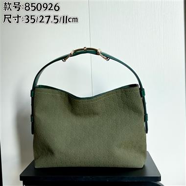 GUCCI   2025新款女生時尚包包 尺寸：35*27.5*11CM