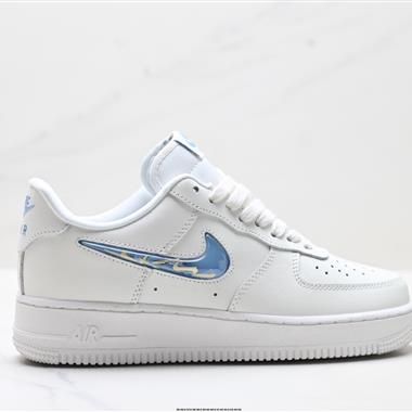 NIKE AIR FORCE 1‘07