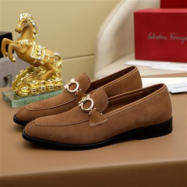 Ferragamo   2025新款男生休閒時尚鞋子