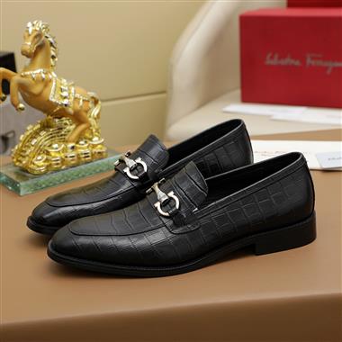 Ferragamo   2025新款男生休閒時尚鞋子