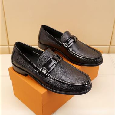 LOUIS VUITTON   2025新款男生休閒時尚鞋子