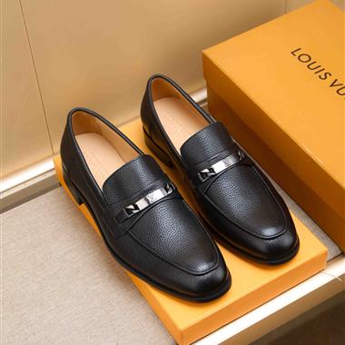 Louis Vuitton   2025新款男生休閒時尚鞋子