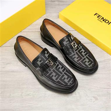 FENDI   2025新款男生休閒時尚鞋子