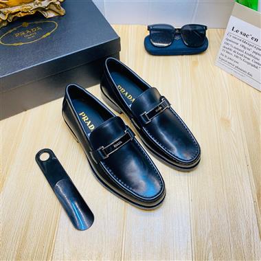 PRADA   2025新款男生休閒時尚鞋子