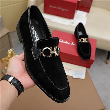 Ferragamo   2025新款男生休閒時尚鞋子