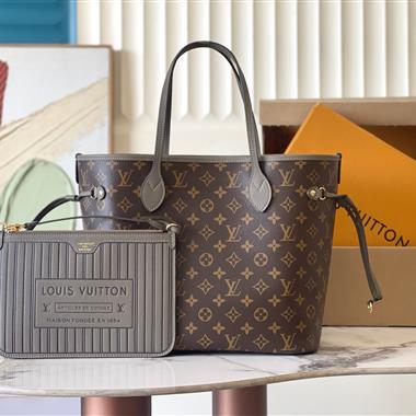 LOUIS VUITTON  2025新款女生時尚包包 尺寸：32x29x17CM