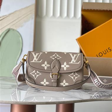 LOUIS VUITTON  2025新款女生時尚包包 尺寸：24*15*9CM