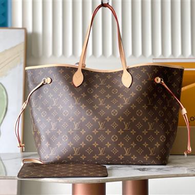 LOUIS VUITTON  2025新款女生時尚包包 尺寸：40x33x20CM