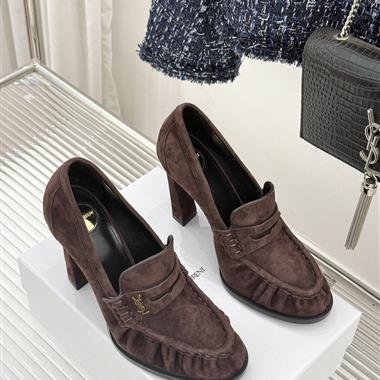 YSL   2026新款女生休閒時尚鞋子