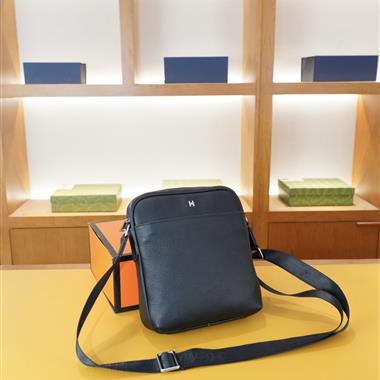 HERMES   2026新款男生時尚皮夾 尺寸：20x23x5CM