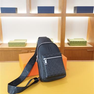 HERMES   2026新款男生時尚皮夾 尺寸：18x37x5CM