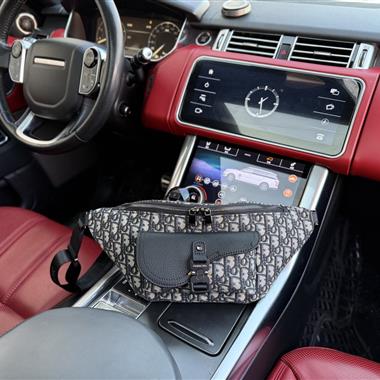 DIOR   2026新款男生時尚皮夾 尺寸：39x17x11CM