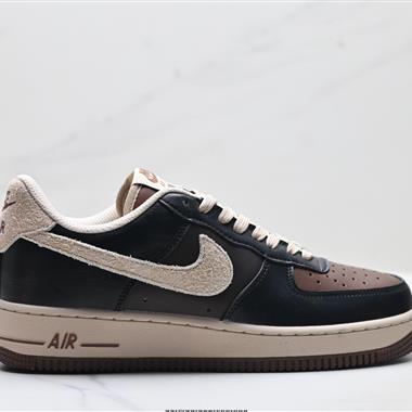 NIKE AIR FORCE 1‘07 LV8