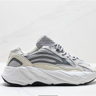 Adidas Yeezy Boost 700 椰子緩震復古老爹鞋