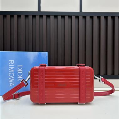 DIOR   2025新款女生時尚包包   尺寸：13.5x20x6.5CM