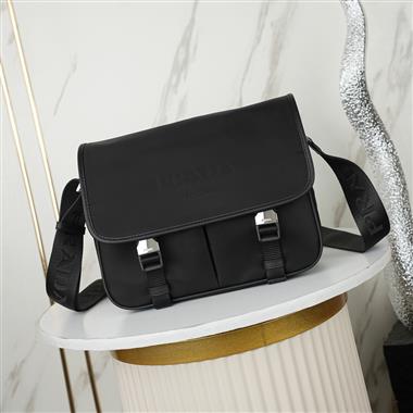 PRADA   2025新款男生時尚包包   尺寸：26*19*10CM