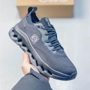 Loewe x On昂跑Cloudtilt 聯名輕量運動休閒鞋