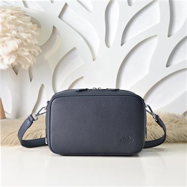 HERMES   2026新款男生時尚包包 尺寸：24*15*10CM