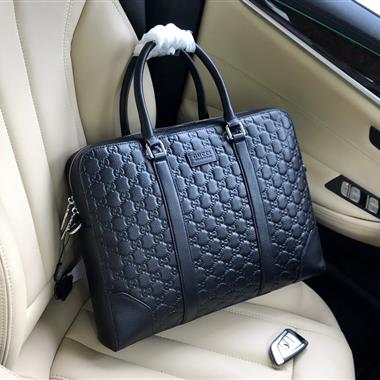 GUCCI   2026新款男生時尚包包 尺寸：38.5x29x8CM