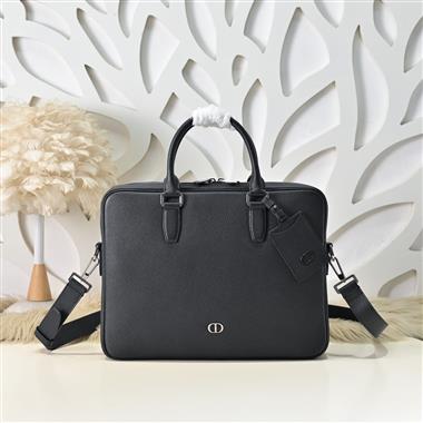 DIOR   2026新款男生時尚包包 尺寸：36*27.5*5.5CM
