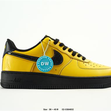 NIKE AIR FORCE 1‘07